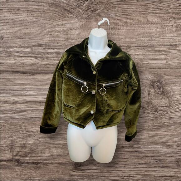 Issdmonline Fashion Velvet Green Short “Sakata” In Yellow Silk On Back NWOT. S - Picture 1 of 9